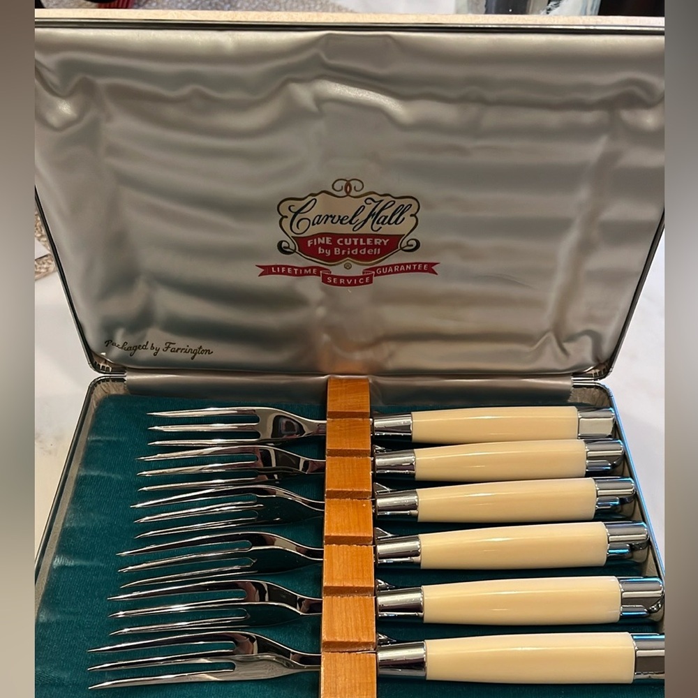 Carvel Hall Fine Cutlery by Briddell